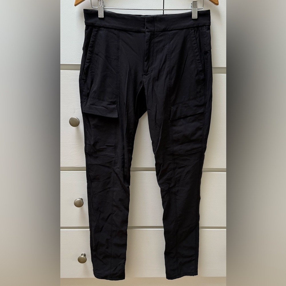 Athleta Wander Utility pant in black and size 4. - Picture 4 of 13